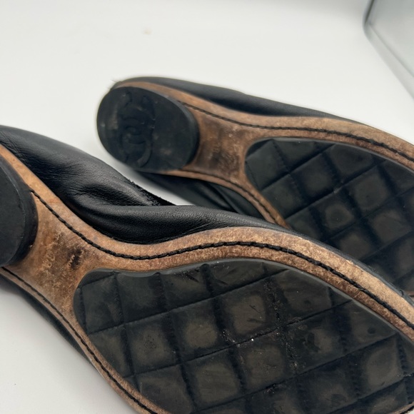 Chanel Black Leather Ballet Flats Camellia - Picture 6 of 10